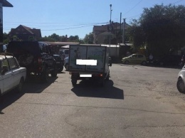 В Сочи водитель фургона сбил перебегавшую дорогу 11-летнюю девочку