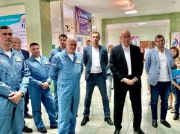 В Новороссийске прошла встреча главы города с авиационной группой высшего пилотажа «Русские Витязи»