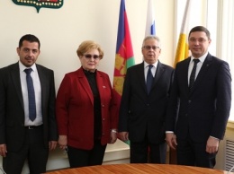 Евгений Первышов встретился с послом Республики Кипр