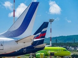Аэропорт Геленджика приостановил прием самолетов из-за сильного ветра