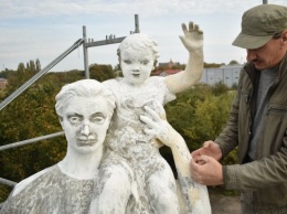 В Балтийске заканчивается реставрация скульптуры «Жена моряка» (фото)