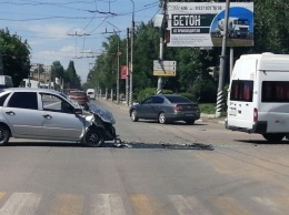 Пострадавшая в ДТП пассажирка маршрутки отсудила 300 тысяч рублей