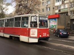 В Саратове школьницу с проездным билетом высадили из трамвая