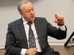 Валерий Радаев утвердил размеры ежемесячных премий чиновникам