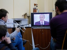Путин считает, что из Конституции можно убрать оговорку «подряд» о президентских сроках