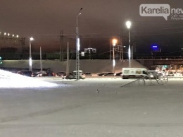 Метель закрыла аэропорт, уронила украшения в Петрозаводске. Завтра тоже метель и снег - прогноз погоды