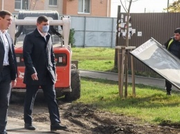 Андрей Алексеенко потребовал отремонтировать тротуары и создать ливневку на улице Тепличной в Краснодаре