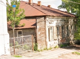 В центре Саратова снесут еще два дома старой постройки