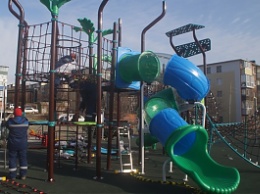 В Петропавловске завершаются работы по устройству детских игровых площадок
