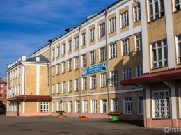 Директор воронежской школы незаконно назначала себе премии в более 50 тысяч рублей