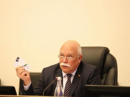 Депутаты ЗСК обсудили федеральный законопроект о введении QR-кодов для общественных мест
