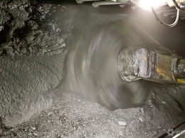 Горноспасатели начали срочно покидать кузбасскую шахту из-за угрозы взрыва