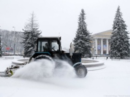 Директор «Чистоты»: в снегопады в Калининграде работали 260 дворников и 100 водителей