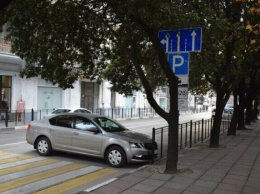 Водителей Ялты просят не парковаться на платной парковке два дня