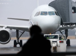 В «Храброво» из-за сильного тумана задерживается свыше десятка рейсов