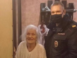 Полиция: ректор БФУ им. Канта спас пенсионерку, которая шла по улице раздетой