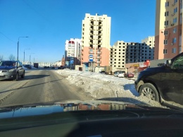 ГИБДД Саратова возбудила четыре дела из-за неочищенных от снега улиц