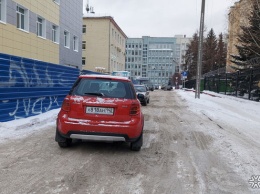 "Король парковки" вынудил кемеровских автолюбителей нарушать ПДД