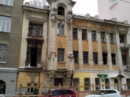 Облправительство намерено продать "Дом Яхимовича"