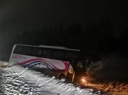 Ночью под Рязанью автобус "Саратов-Москва" въехал в "Камаз"