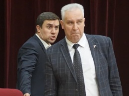 Дума сократила время выступлений депутатов и одобрила приватизацию Дома Яхимовича