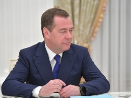 Медведев высказался о возможности военного союза России и Китая