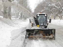 "Газпром трансгаз Саратов" помогает убирать снег в городе