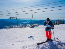 Интернет на высоте: туристы на вершине горы Зеленая в Шерегеше закачали больше 2 терабайт