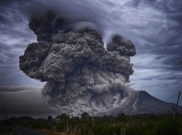 Вулкан на Курилах проявил повышенную активность с высокой вероятностью извержения