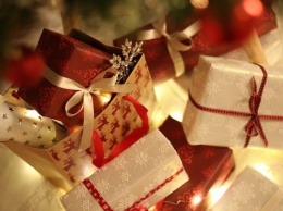 Россияне назвали сувениры и символы года наихудшими новогодними подарками