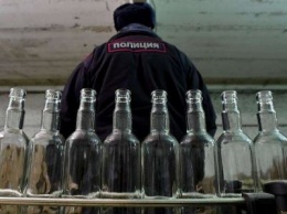В Крыму задержали начальника полиции за производство "паленого" алкоголя