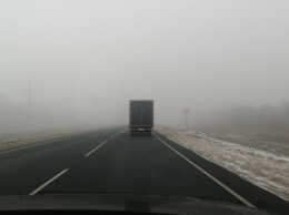 Туман. ГИБДД просит саратовцев быть внимательнее на дорогах