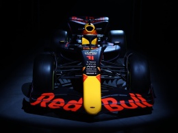 Формула 1. Команда Red Bull Racing показала новый болид RB18