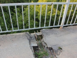 Ремонтом моста через Глебовраг займется область. Объявлен конкурс на проект