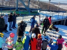 В Квани горнолыжник Александр Андриенко провел мастер-класс для детей