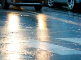 Дождь и гололед. ГИБДД Саратова предупреждает об опасностях на дорогах