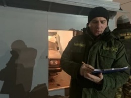 Пожилого жителя Заводского района раздавило машиной в гараже
