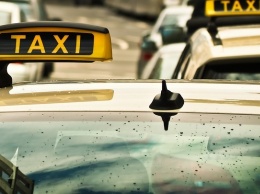 Из-за непогоды барнаульские таксисты задирают цены в два раза