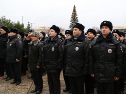 Глава МВД Крыма провел строевой смотр в центре Симферополя