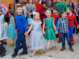 Профсоюз «Правда» организовал новогодние утренники для двух тысяч маленьких белгородцев