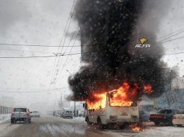Пассажирский автобус сгорел в Новосибирске