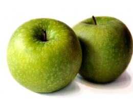 Ученые: Два яблока в день снижают уровень «плохого» холестерина в крови