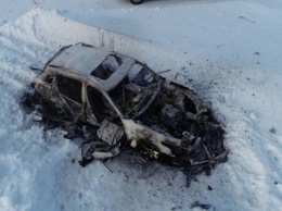 Житель Алтая убил двоих мужчин и сжег их тела в автомобиле