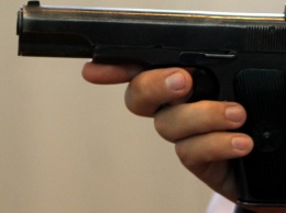 При обыске у начальника ГИБДД Сухого Лога был найден незарегистрированный пистолет