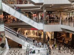 Нехватка торговых центров в городе возмутила кемеровчанку