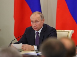 Путин и Шойгу побывали на корвете «Гремящий» в Калининграде