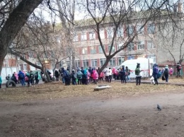 Старшеклассник сообщил о минировании школы в Омске