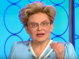 Елена Малышева в эфире «Жить здорово!» перепела хит Билли Айлиш