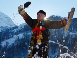 Шаман из Кузбасса призвал снегопады на горнолыжный курорт Сочи