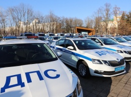 Белгородские госавтоинспекторы получили ключи от новых машин